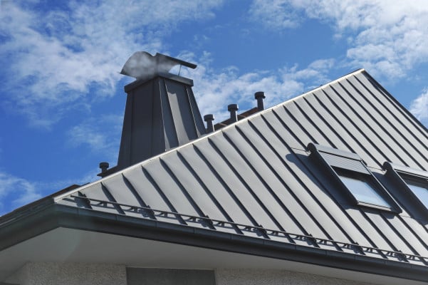 Combien coûte une toiture en bac acier ?